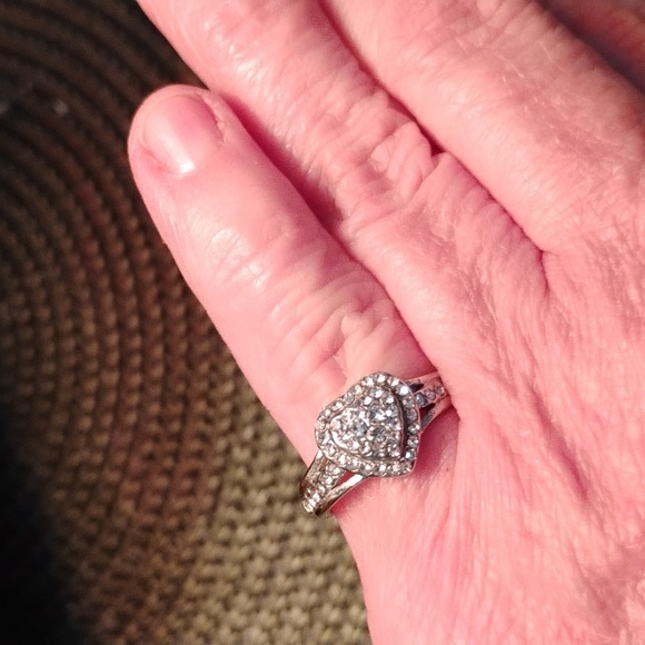 🎁Cute Heart design Ring stainless steel - Picture 3 of 5